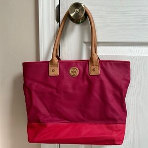 Two tone pink Tory Burch tote purse.